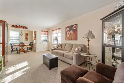 108 S Village #2B, Rockville Centre, NY 11570 - Photo 5