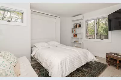 715 Hands Creek Road, East Hampton, NY 11937 - Photo 17