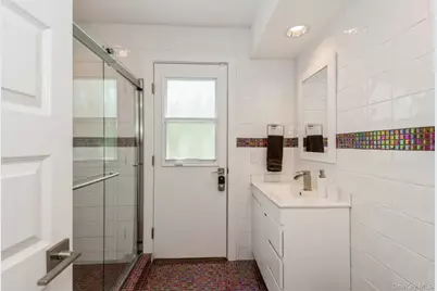 715 Hands Creek Road, East Hampton, NY 11937 - Photo 19