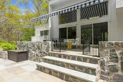 715 Hands Creek Road, East Hampton, NY 11937 - Photo 3