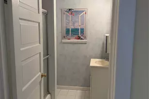 63 Franklin Ave, Glen Cove, NY 11542 - Photo 9