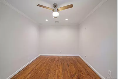 1039 Joselson Avenue, Bay Shore, NY 11706 - Photo 21