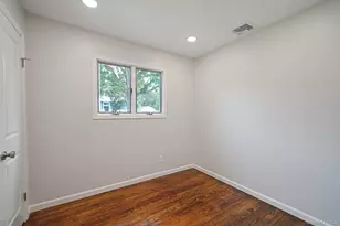 1039 Joselson Ave, Bay Shore, NY 11706 - Photo 13