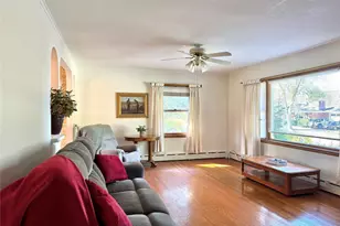 9 E Marie St, Hudson, NY 12534 - Photo 3