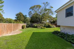 3 Hoover Ct, Mastic, NY 11950 - Photo 19
