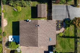 3 Hoover Ct, Mastic, NY 11950 - Photo 3