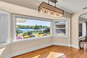 11 Cranberry Dr, Islip, NY 11751 - Photo 9