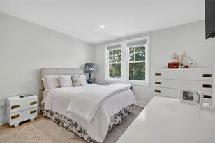 44 Madeleine Ave, New Rochelle, NY 10801 - Photo 13