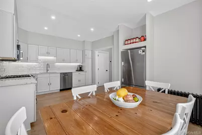 44 Madeleine Avenue, New Rochelle, NY 10801 - Photo 9