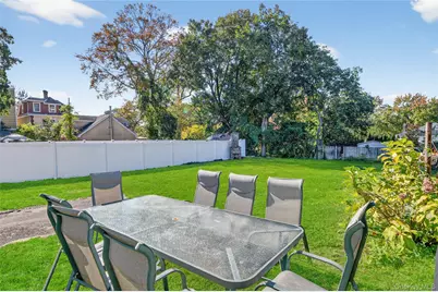 44 Madeleine Avenue, New Rochelle, NY 10801 - Photo 29