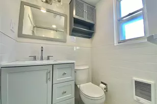 264-15 Langston Ave, Glen Oaks, NY 11004 - Photo 13