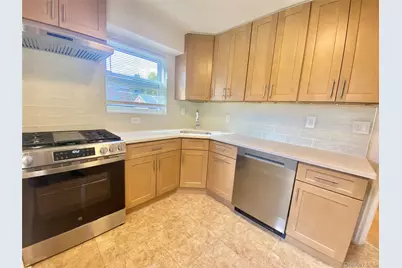 264-15 Langston Avenue #1st FL, Glen Oaks, NY 11004 - Photo 5