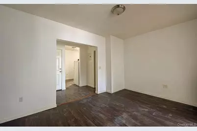 72-47 Metropolitan Avenue #2F, Middle Village, NY 11379 - Photo 5