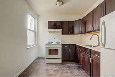 72-47 Metropolitan Avenue #2F, Middle Village, NY 11379 - Photo 7