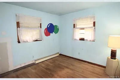 190 Dunton Avenue N, Patchogue, NY 11772 - Photo 9