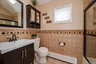 165 Davis Ave, Inwood, NY 11096 - Photo 19