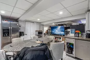 47 Jackson Ave, Mineola, NY 11501 - Photo 33