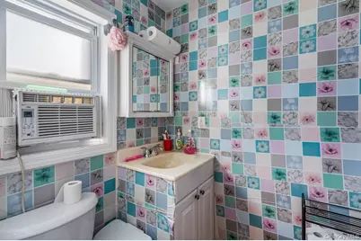 47 Jackson Avenue, Mineola, NY 11501 - Photo 23