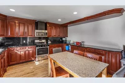 47 Jackson Avenue, Mineola, NY 11501 - Photo 29