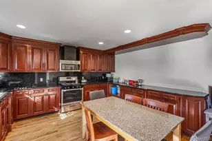 47 Jackson Ave, Mineola, NY 11501 - Photo 29