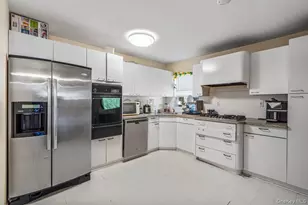 47 Jackson Ave, Mineola, NY 11501 - Photo 13