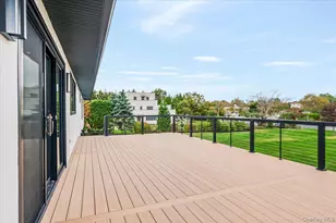 147 W Bayberry Rd, Islip, NY 11751 - Photo 25