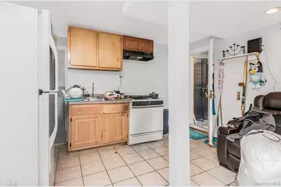 2108 Arthur Avenue, Bronx, NY 10457 - Photo 9