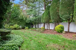 3019 Post Ave, Wantagh, NY 11793 - Photo 17