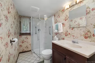 3019 Post Avenue, Wantagh, NY 11793 - Photo 13