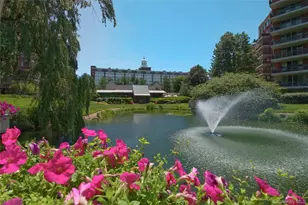 111 Cherry Valley Ave, Garden City, NY 11530 - Photo 31