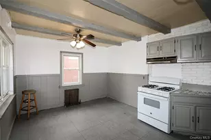 33 Cherry Ln, Carle Place, NY 11514 - Photo 5