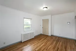 33 Cherry Ln, Carle Place, NY 11514 - Photo 9