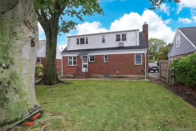 33 Cherry Lane, Carle Place, NY 11514 - Photo 23