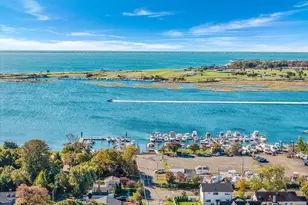 404 Vanderbilt Blvd, Oakdale, NY 11769 - Photo 39