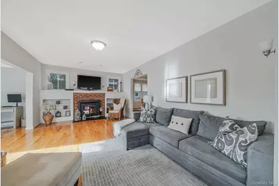 19 4th Avenue, East Rockaway, NY 11518 - Photo 9