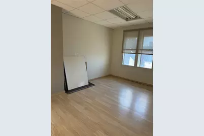 79-02 Roosevelt Ave, Elmhurst, NY 11373 - Photo 23