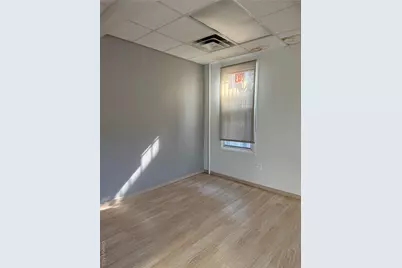 79-02 Roosevelt Ave, Elmhurst, NY 11373 - Photo 11