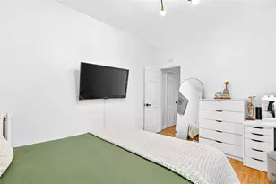 1976 Lafontaine Ave, Bronx, NY 10457 - Photo 29