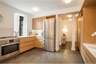 100 Ardsley Avenue W #2L, Irvington, NY 10533 - Photo 5