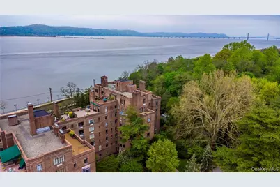 100 Ardsley Avenue W #2L, Irvington, NY 10533 - Photo 13