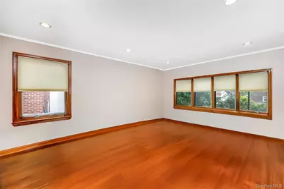 6532 170th Street, Fresh Meadows, NY 11365 - Photo 3