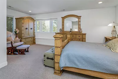 24 Leisure Way, Mohegan Lake, NY 10547 - Photo 15