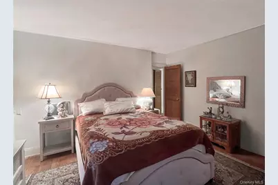 4706 Utopia Parkway, Flushing, NY 11358 - Photo 11