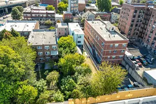 25-14 Crescent St, Astoria, NY 11102 - Photo 3