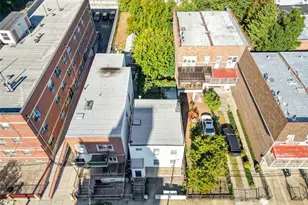 25-14 Crescent St, Astoria, NY 11102 - Photo 15