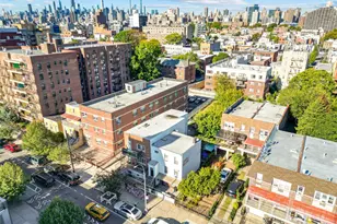 25-14 Crescent St, Astoria, NY 11102 - Photo 5