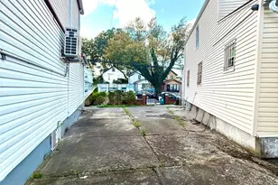 114-09 135th St, Ozone Park, NY 11420 - Photo 5