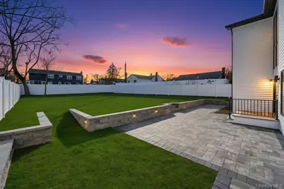 51 Stephen Drive, Plainview, NY 11803 - Photo 37