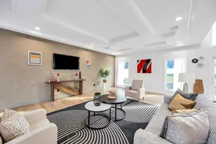 51 Stephen Dr, Plainview, NY 11803 - Photo 3