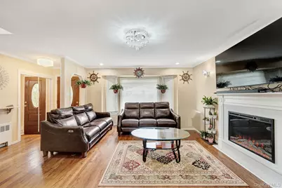 1 Wayland Road, Plainview, NY 11803 - Photo 7